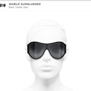 $650.🖤 CHANEL Super Chic Large Shield Black w/ transparent arms w/ Chanel name